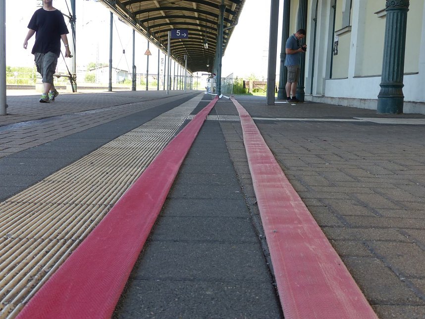 Lok-Spektakel im Bahnhof Nordhausen - zweimal eine "01"