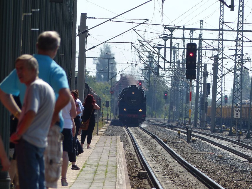 Lok-Spektakel im Bahnhof Nordhausen - zweimal eine "01"