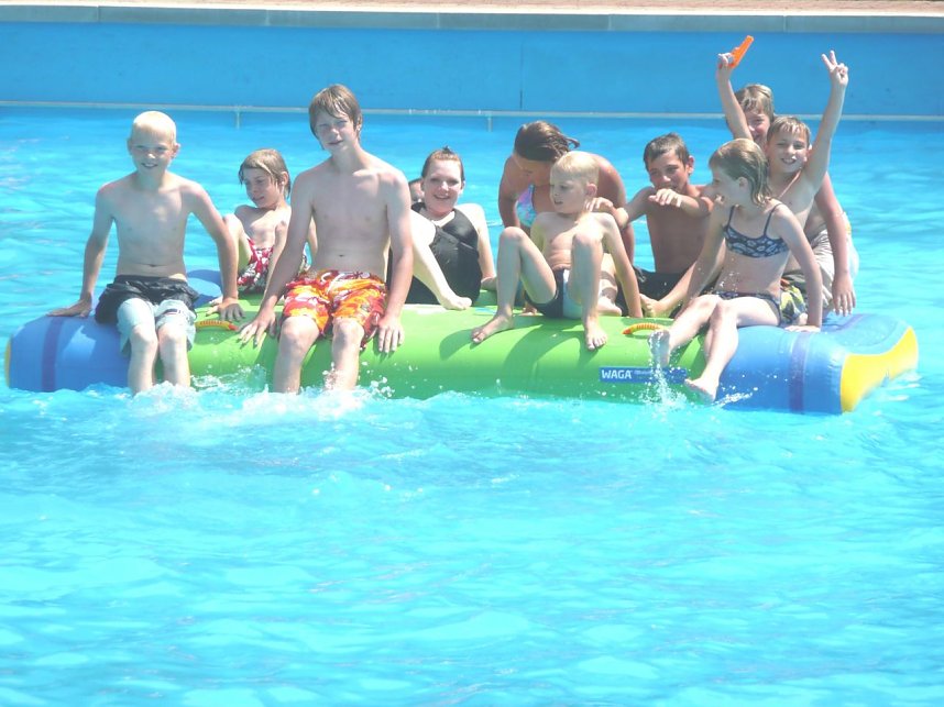 Spiel und Spa&szlig; im Salzaquellebad