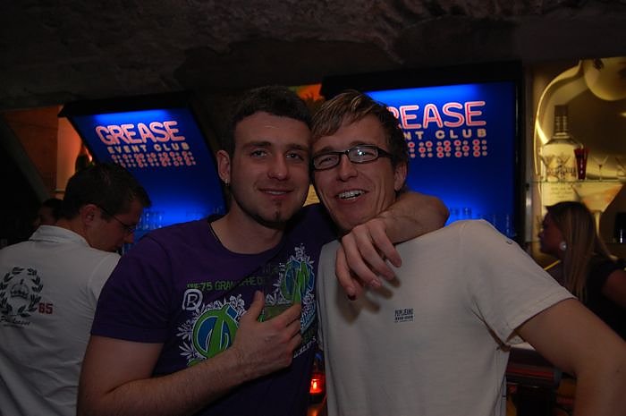 Raw Elements And Deep Grooves im Grease