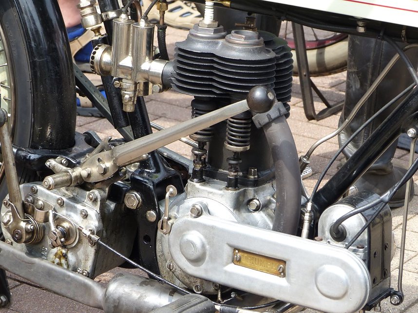 Mehr als 100 Jahren auf den R&auml;dern