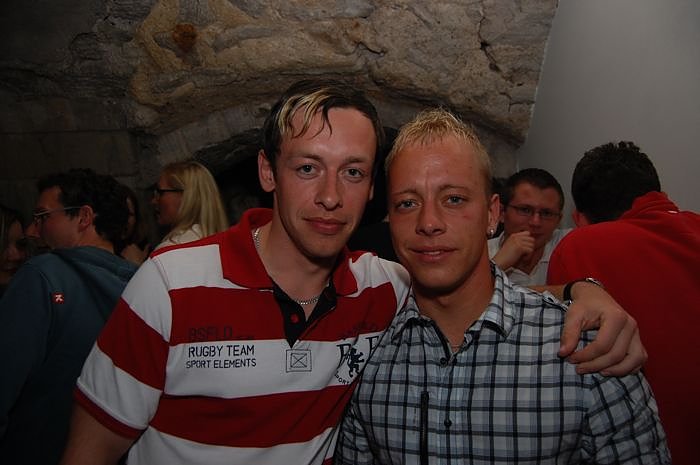 Raw Elements And Deep Grooves im Grease