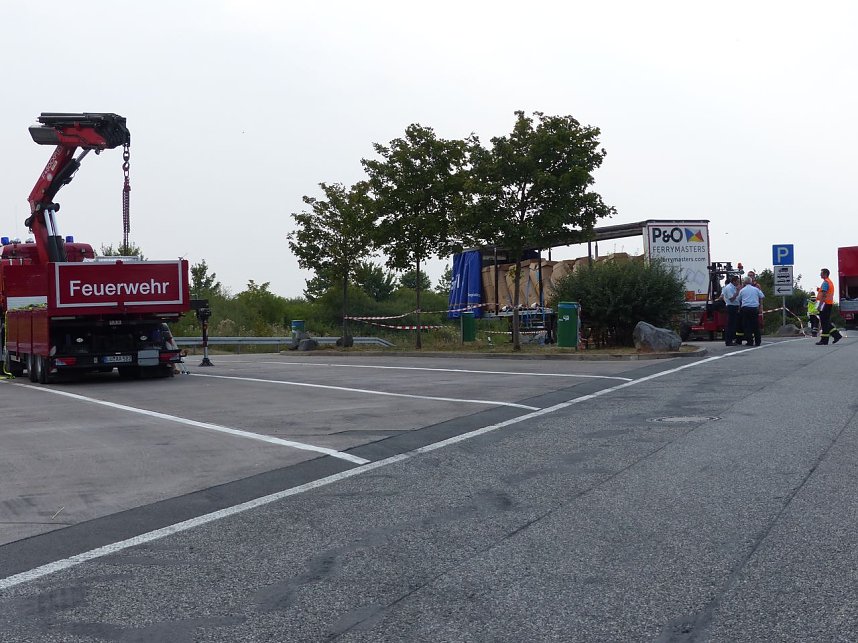 Gefahrgut soll umgeladen und gesichert werden