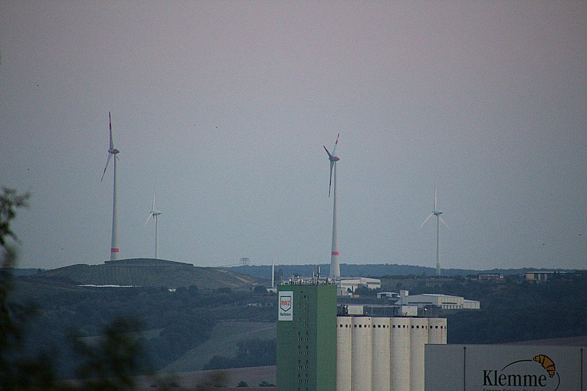 Stadt- und Sonnenansichten