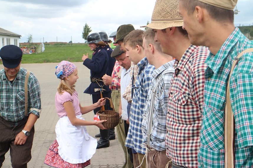 Volles Haus bei Henning Bau - die Urbacher Firma feierte 25j&auml;hriges Jubil&auml;um