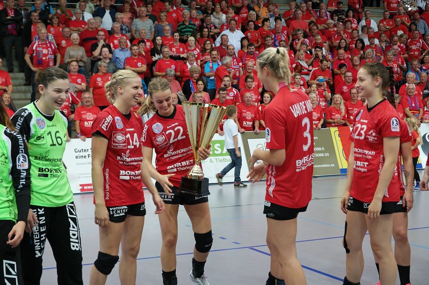 THC gewinnt den Supercup