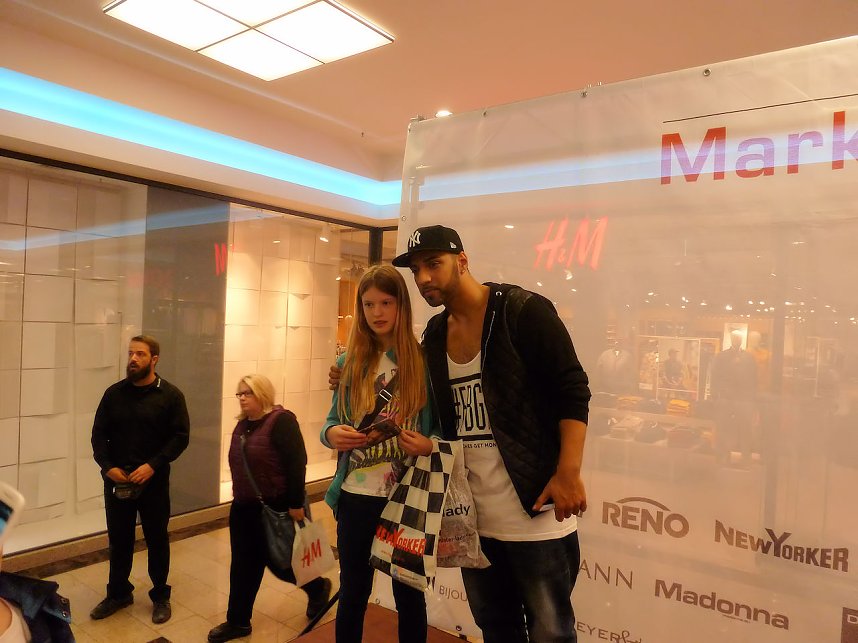 Mehrzad Marashi in der Nordh&auml;user Marktpassage