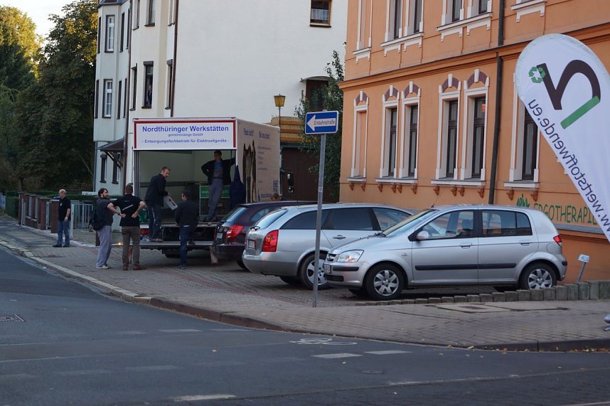 Das Forschungsteam Umwelt- und Recyclingtechnik der HSN startete in Nordhausen einen Feldversuch zum Recyclingverhalten