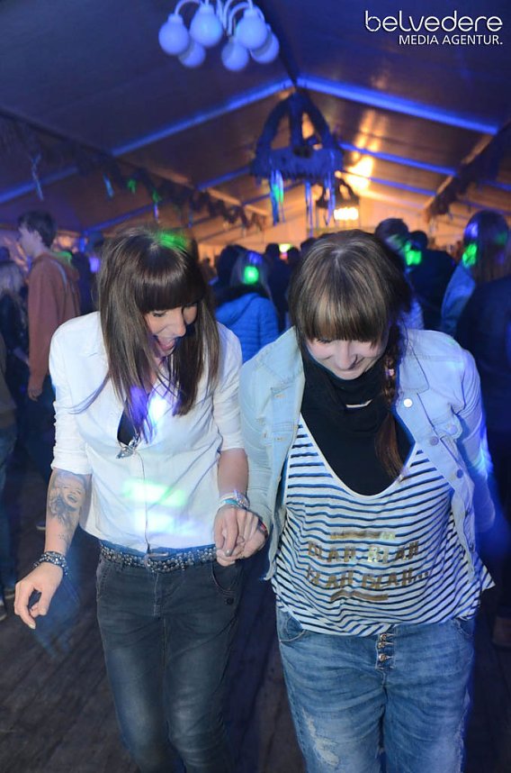 Club-Nacht er&ouml;ffnete Kirmes in Bielen