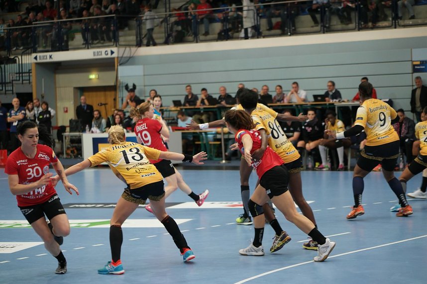 Mit einem Unentschieden startet der THC in die Champions League