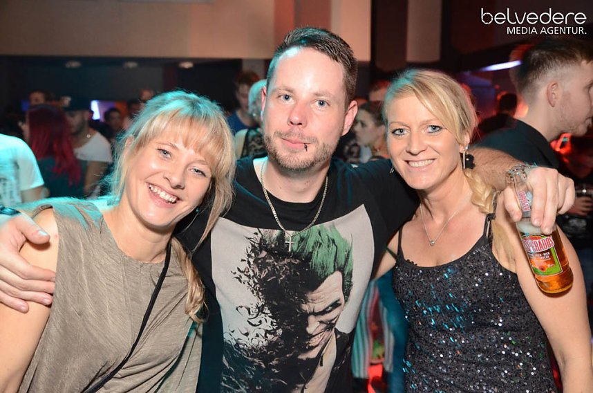 Party im Jugendclubhaus in Nordhausen - der Samstag