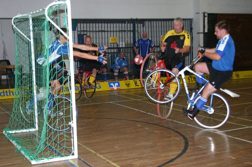 Altstadt-Br&uuml;derpaar macht viel Boden gut