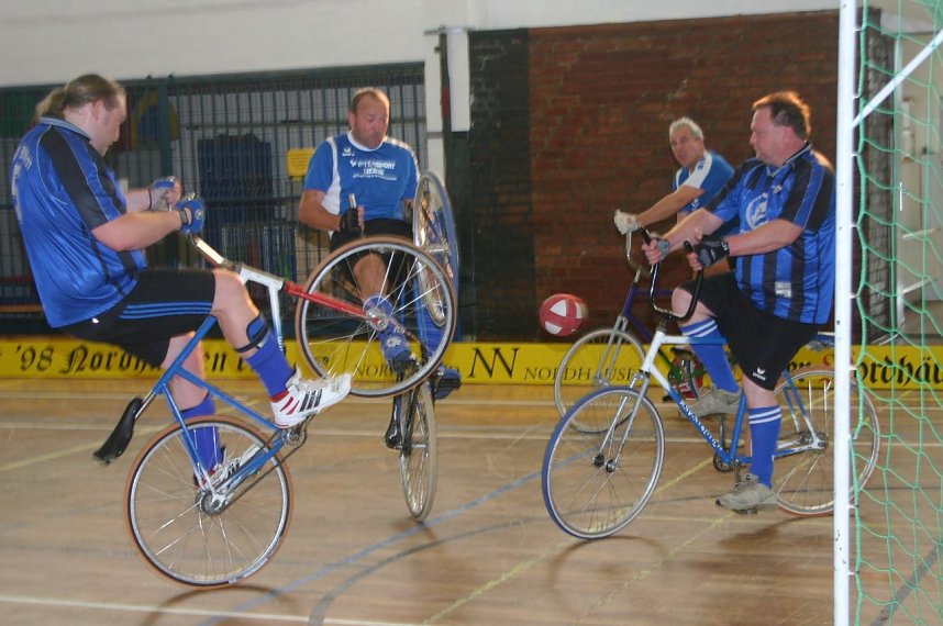 Altstadt-Br&uuml;derpaar macht viel Boden gut