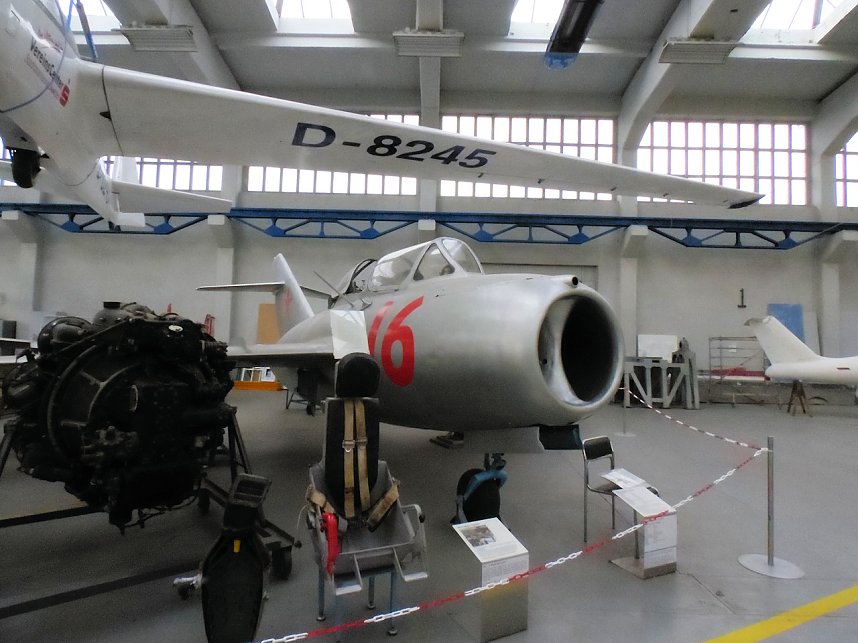 Besuch im Flugzeugmuseum Dessau