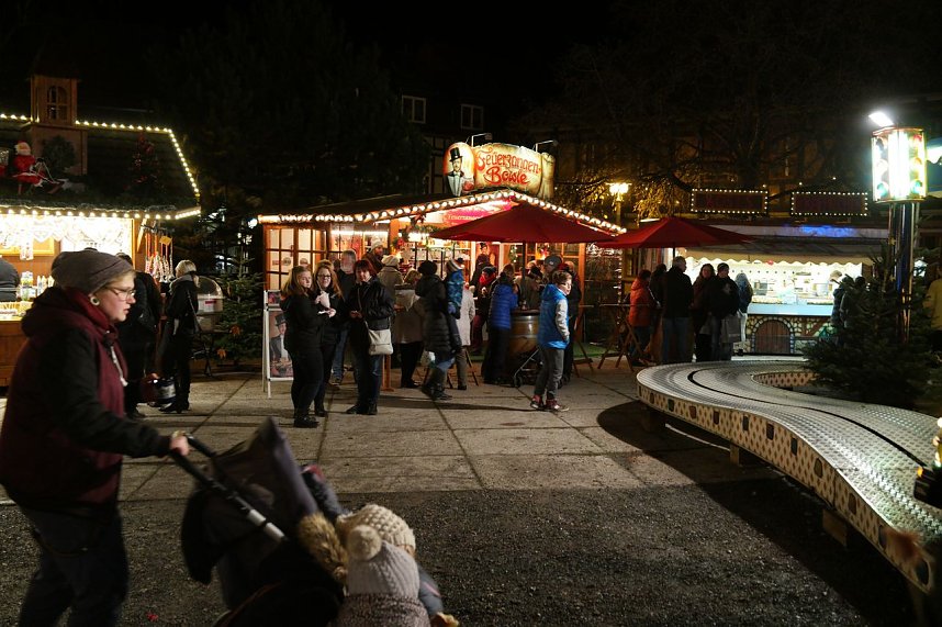 Weihnachtsmarkt auf dem Blasiikirchplatz