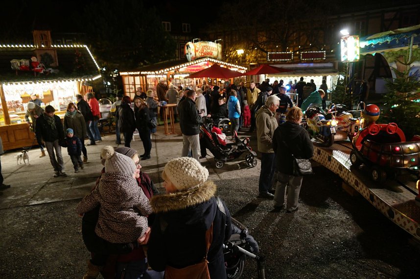 Weihnachtsmarkt auf dem Blasiikirchplatz