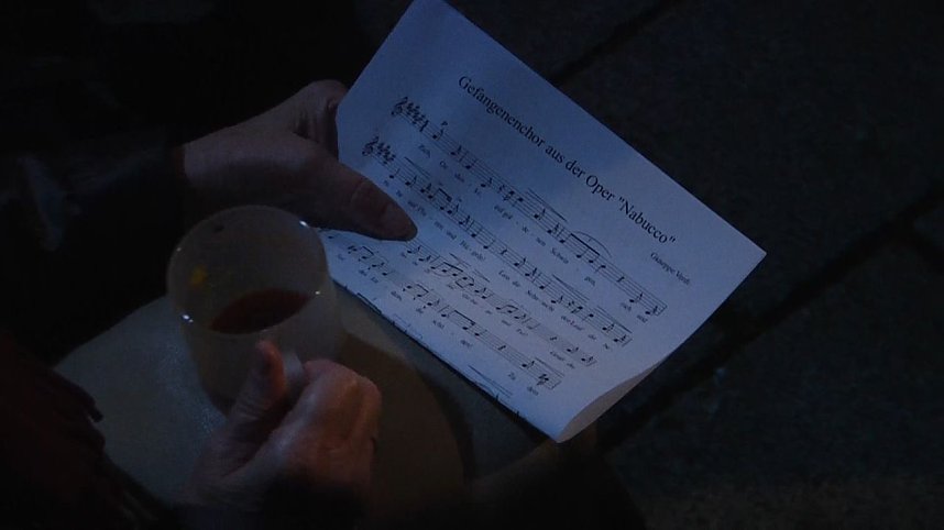 Gemeinsam f&uuml;r den Frieden gesungen - der Chor des Nordh&auml;user Theaters sang mit dem Publikum