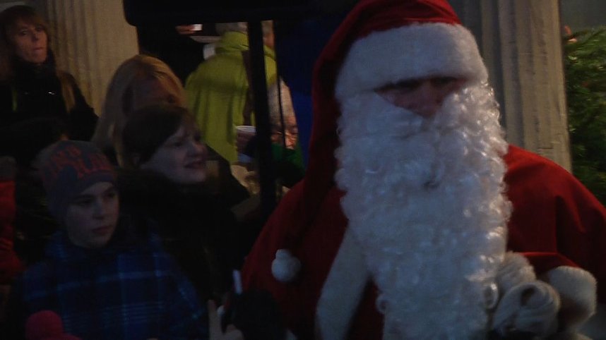 Gemeinsam f&uuml;r den Frieden gesungen - der Chor des Nordh&auml;user Theaters sang mit dem Publikum