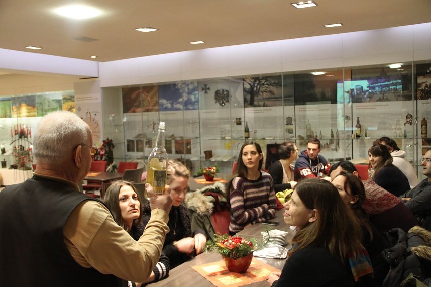 Merry Christmas and a happy new year! - der Deutsch-Englische Stammtsich geht in die Winterpause