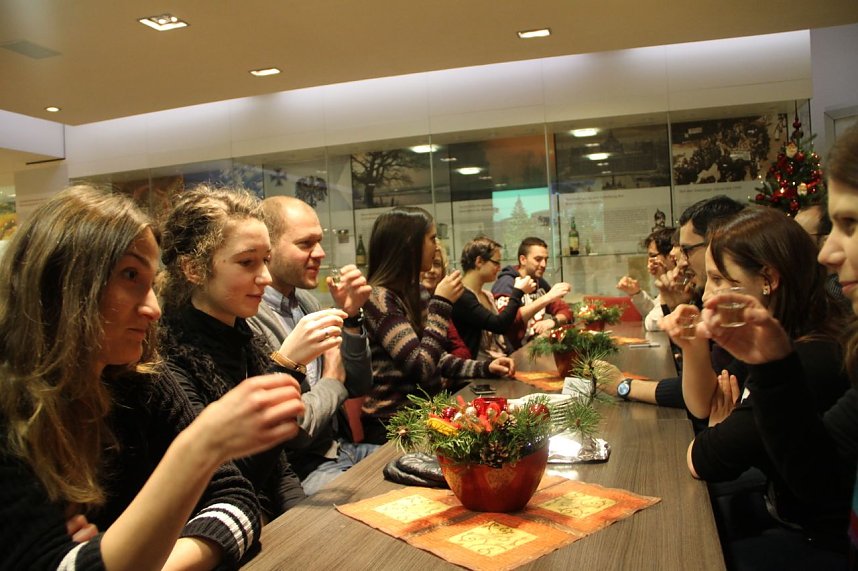 Merry Christmas and a happy new year! - der Deutsch-Englische Stammtsich geht in die Winterpause