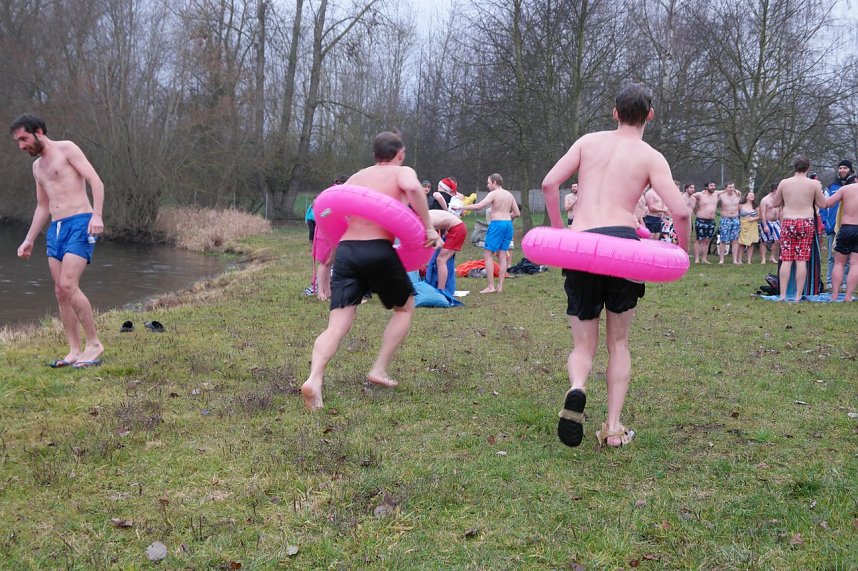 Eisbaden der Hochschule 2015