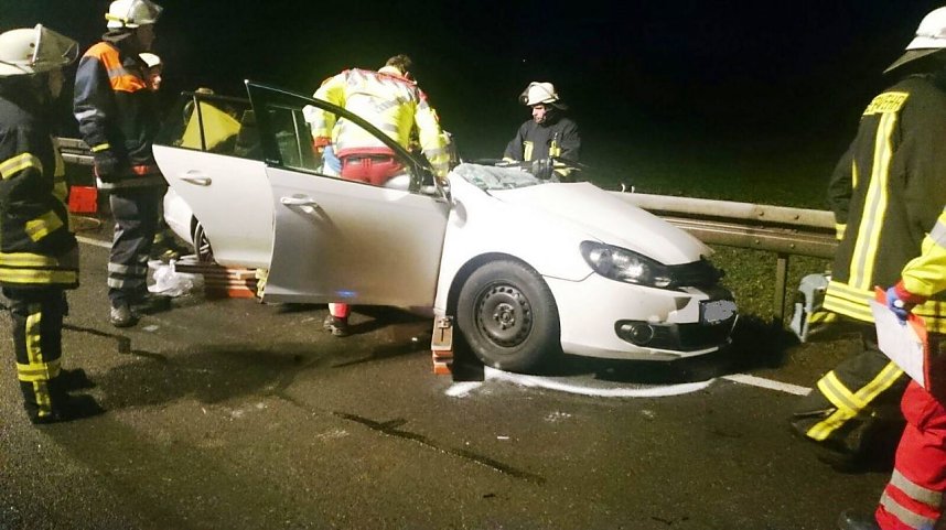 Schwerer Unfall auf der B 243