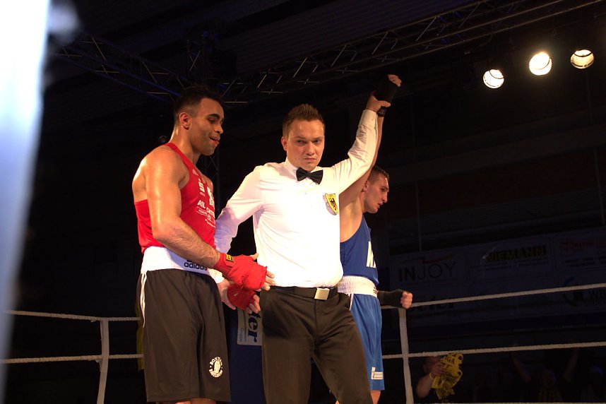 Sieg gegen Babelsberg und Tabellenf&uuml;hrung