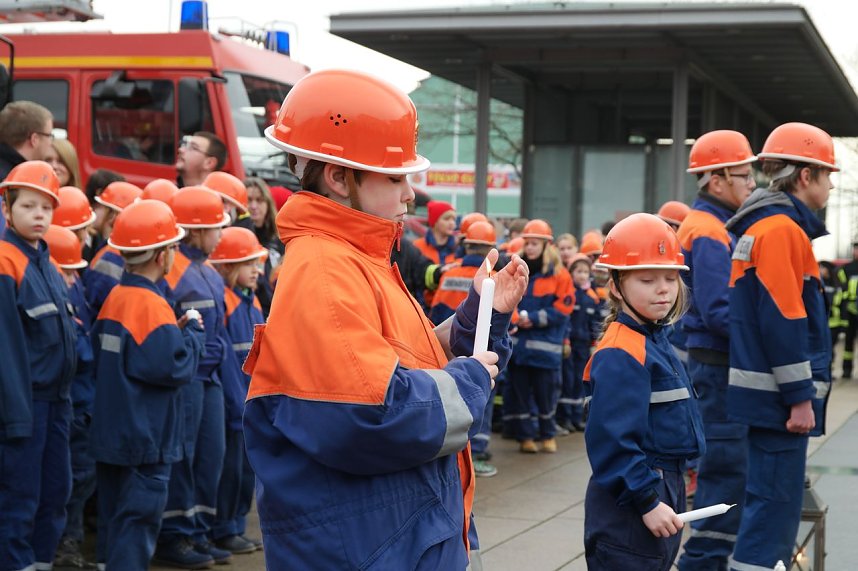 Das Friedenslicht 2015 wurde verteilt