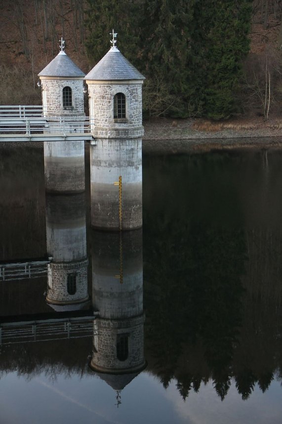 Dezembertag an der Talsperre Neustadt