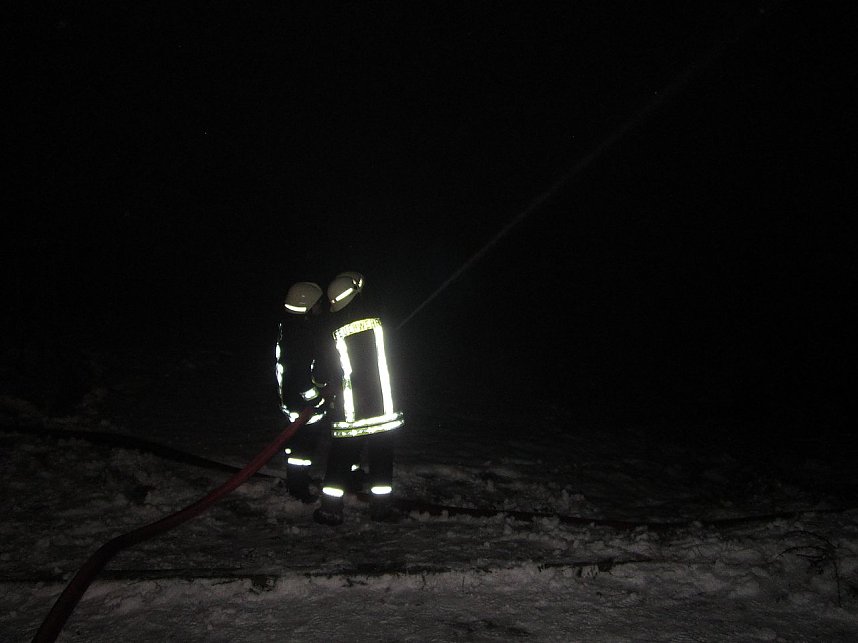 Industrieruine brannte lichterloh