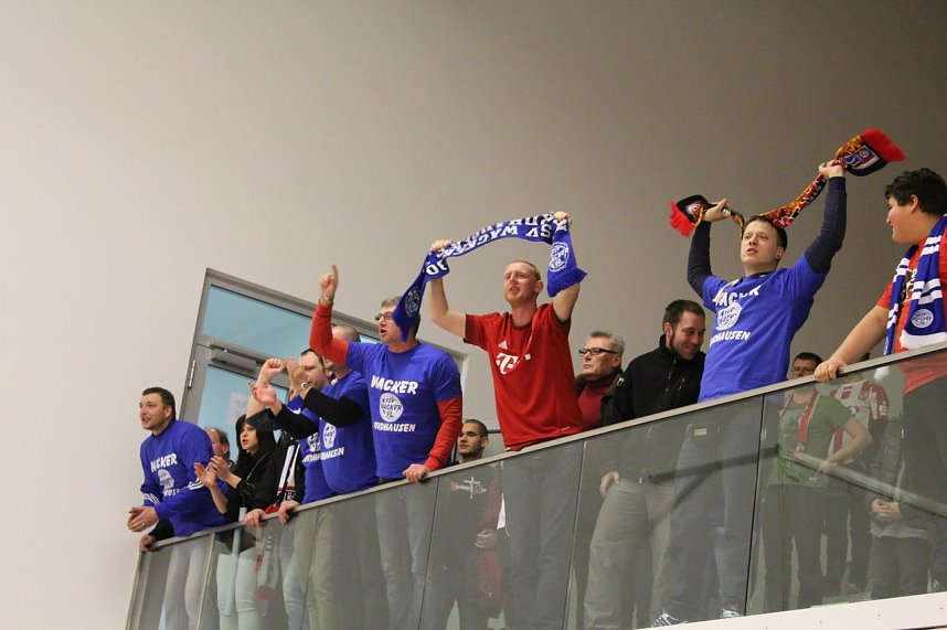 Wacker siegt bei den Hallen-Masters