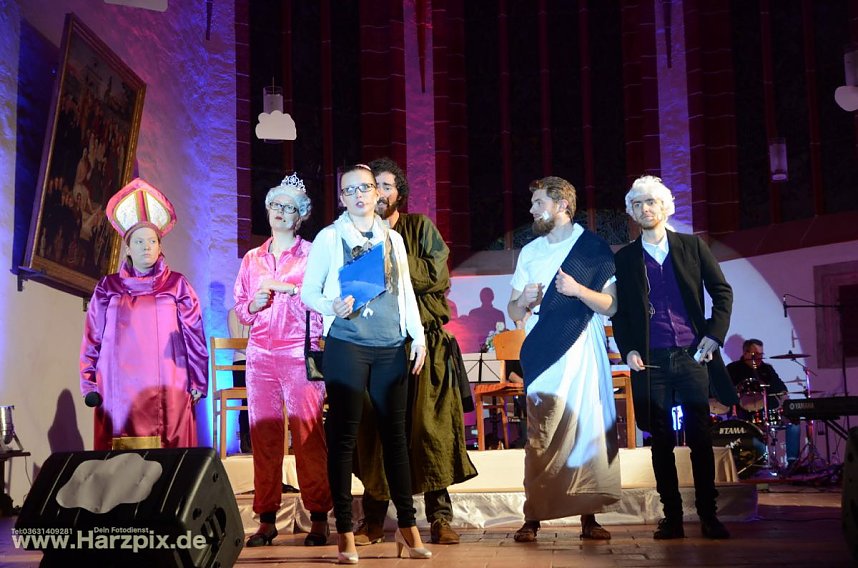 Der mit dem Papst tanzt