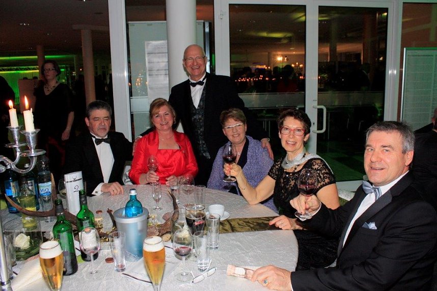 Willkommen im Ballhaus Peter