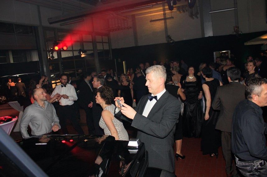 Willkommen im Ballhaus Peter