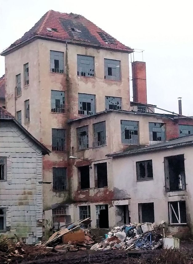 Abrissarbeiten auf dem Drei-Streif-Gel&auml;nde