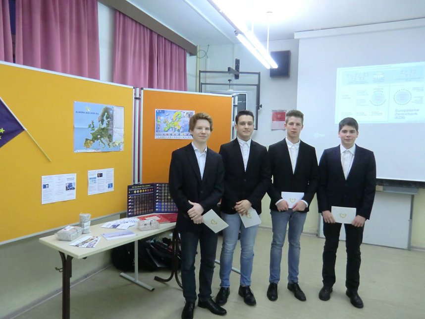 Erfogreich verteidigt - Kolloquien am Schiller Gymnasium Bleicherode