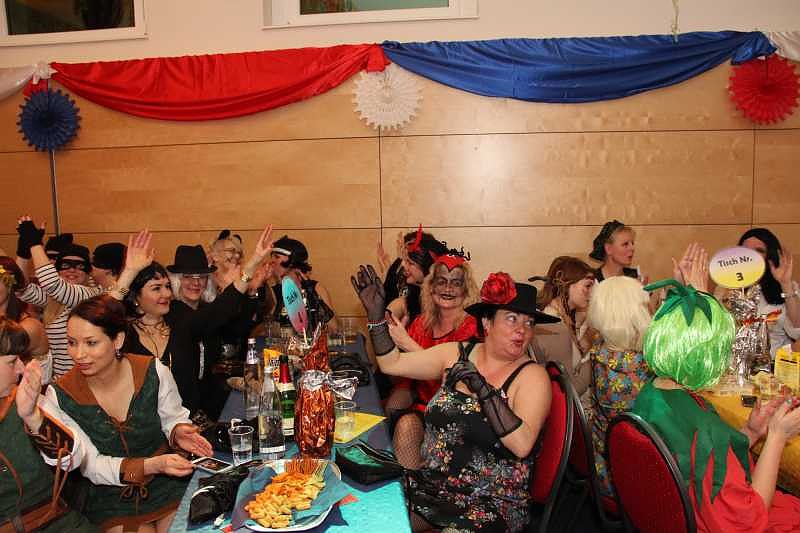 Die Stadtweiber waren los...