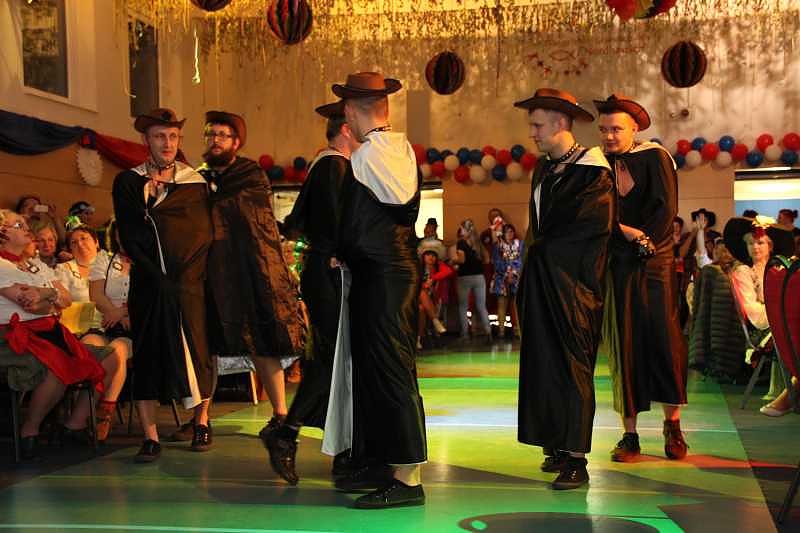 Die Stadtweiber waren los...