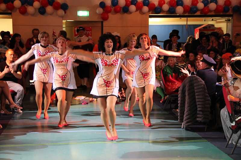 Die Stadtweiber waren los...