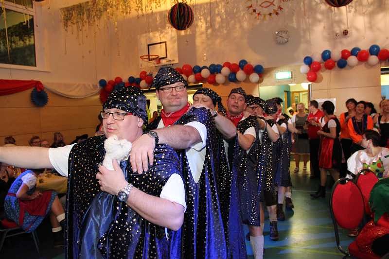 Die Stadtweiber waren los...