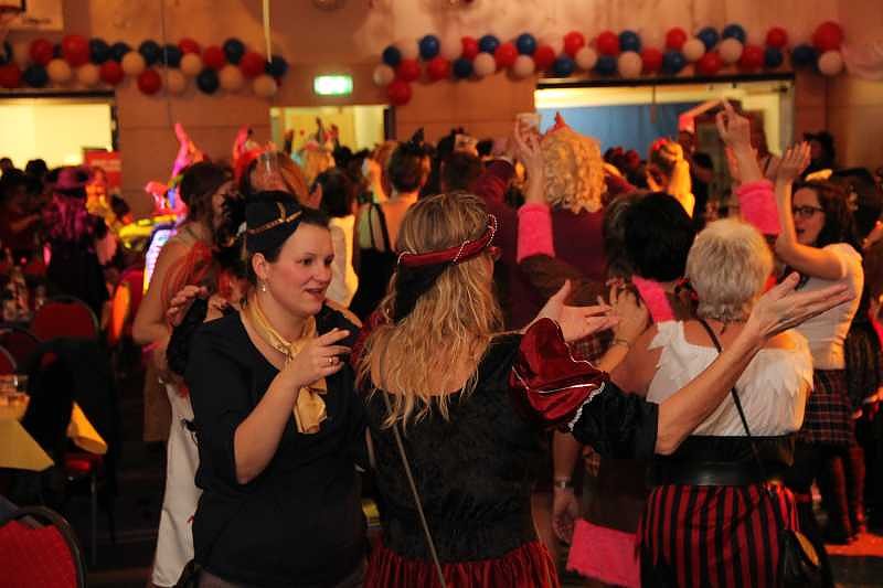 Die Stadtweiber waren los...