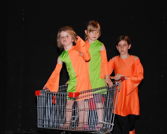 Lichterschein und Dunkelmumps im Theater