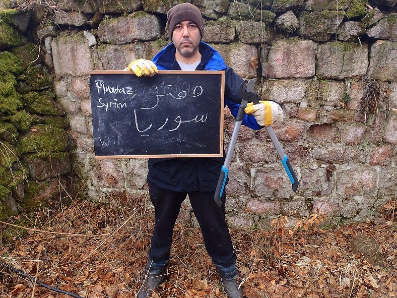 Voller Arbeitseinsatz &uuml;ber Ilfeld - gut 40 Personen waren heute auf dem Burgberg &uuml;ber der Stadt aktiv
