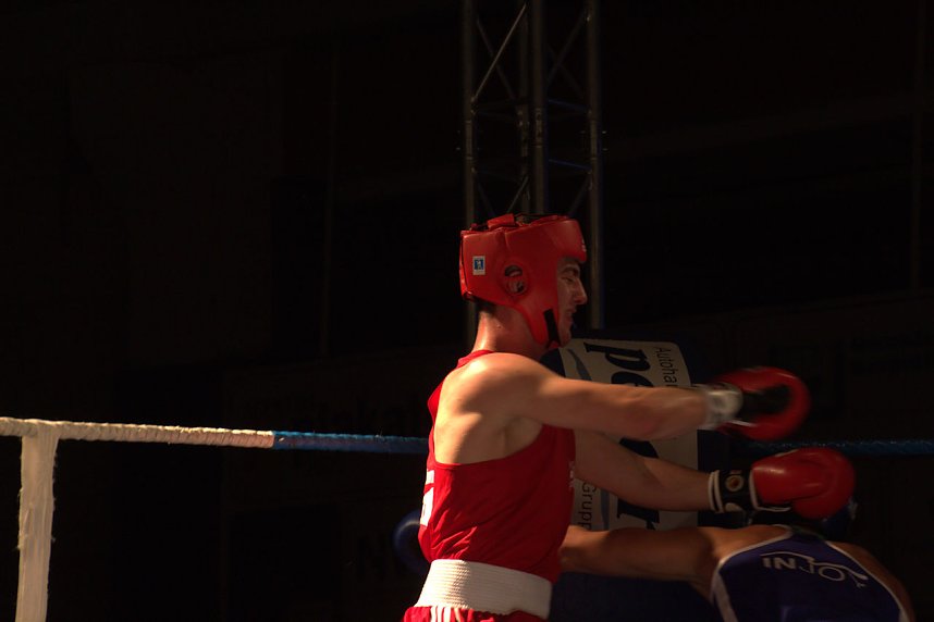 Boxnacht in der Nordh&auml;user Ballspielhalle