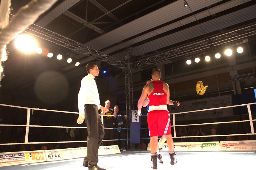 Boxnacht in der Nordh&auml;user Ballspielhalle