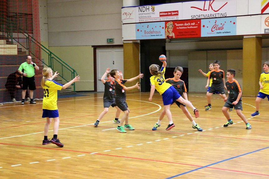 Am Sonntag trafen in der gut besuchten Nordh&auml;user Ballspielhalle die beiden E-Jugendmannschaften des NSV in der Verbandsliga unmittelbar aufeinander.