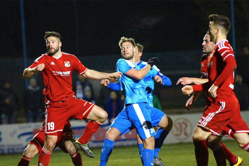 Wacker gewinnt 2:0 gegen Halberstadt