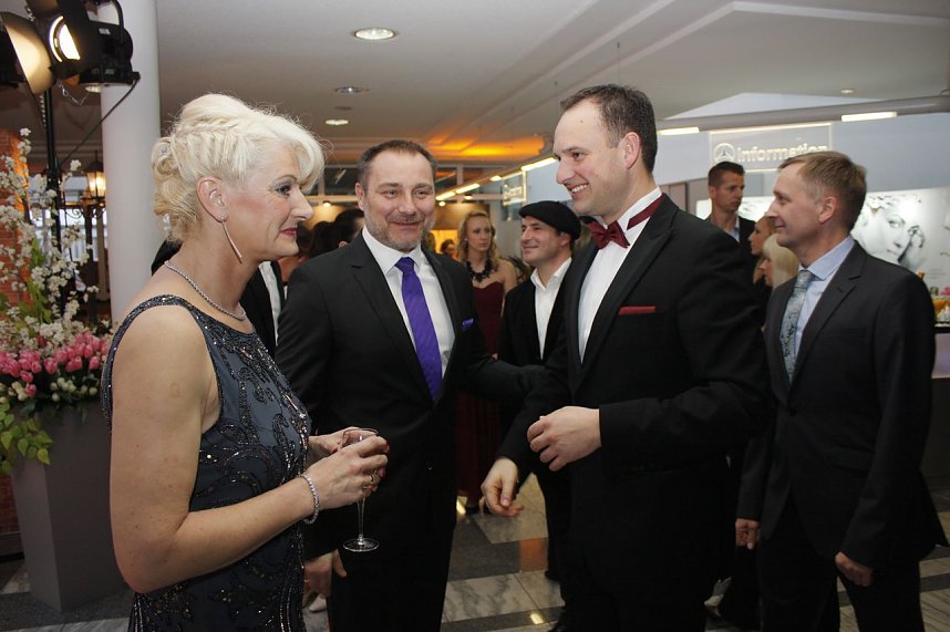 21. Fr&uuml;hlingsball im Autohaus Peter