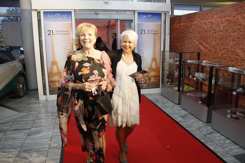 21. Fr&uuml;hlingsball im Autohaus Peter