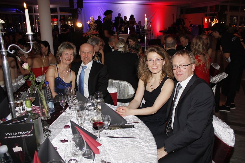 21. Fr&uuml;hlingsball im Autohaus Peter